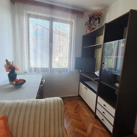 Zdenka For Max 2 Persons In Center Close To Sea Apartment *